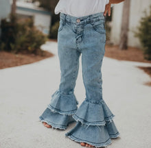 Load image into Gallery viewer, Double bell bottom jeans
